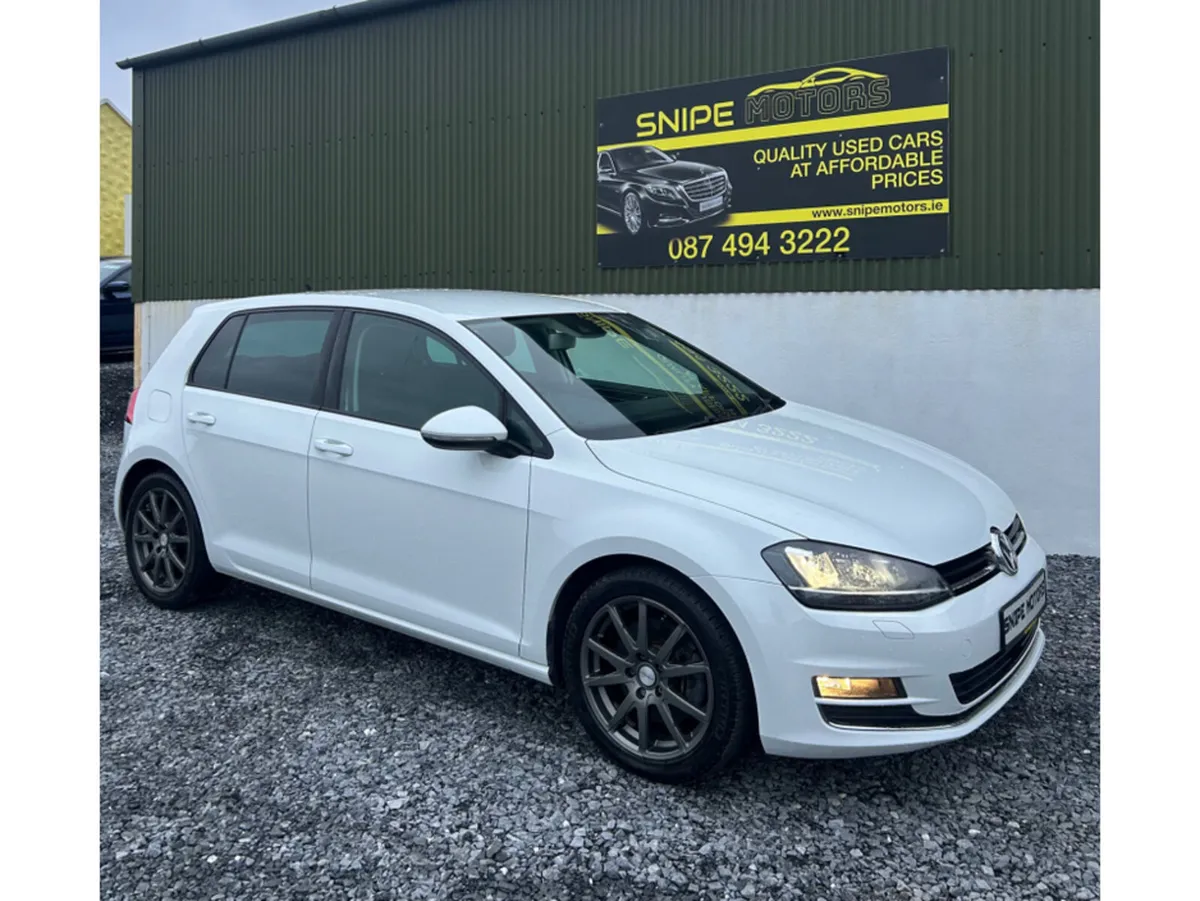 Volkswagen Golf Hatchback, Petrol, 2017, White