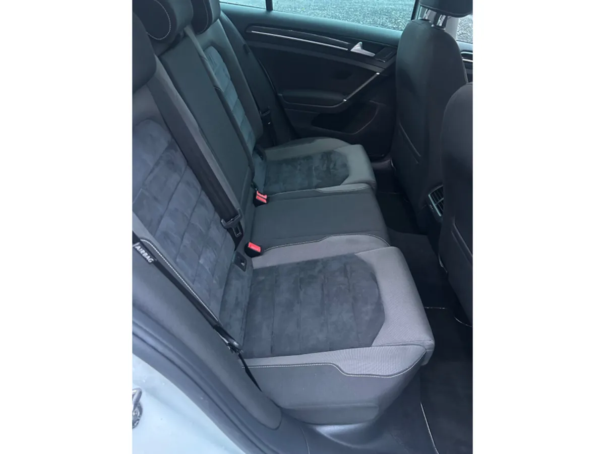Volkswagen Golf Hatchback, Petrol, 2017, White