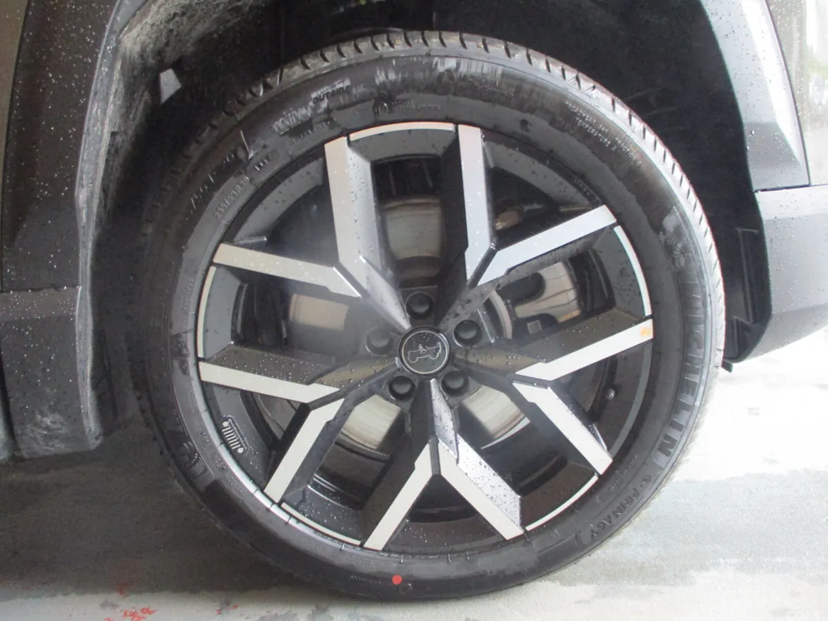 Jeep Compass SUV, Electric, 2026, Brown
