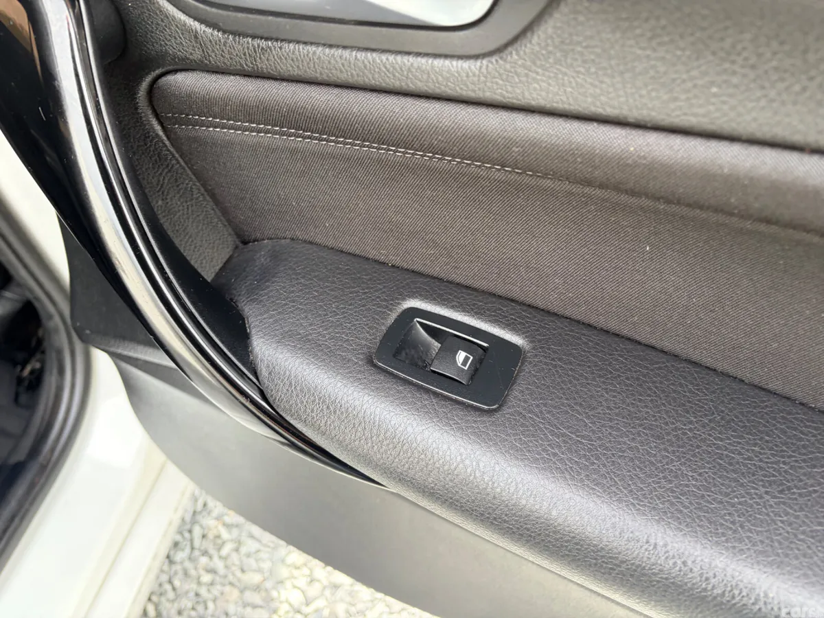 BMW 1-Series Hatchback, Petrol, 2017, White