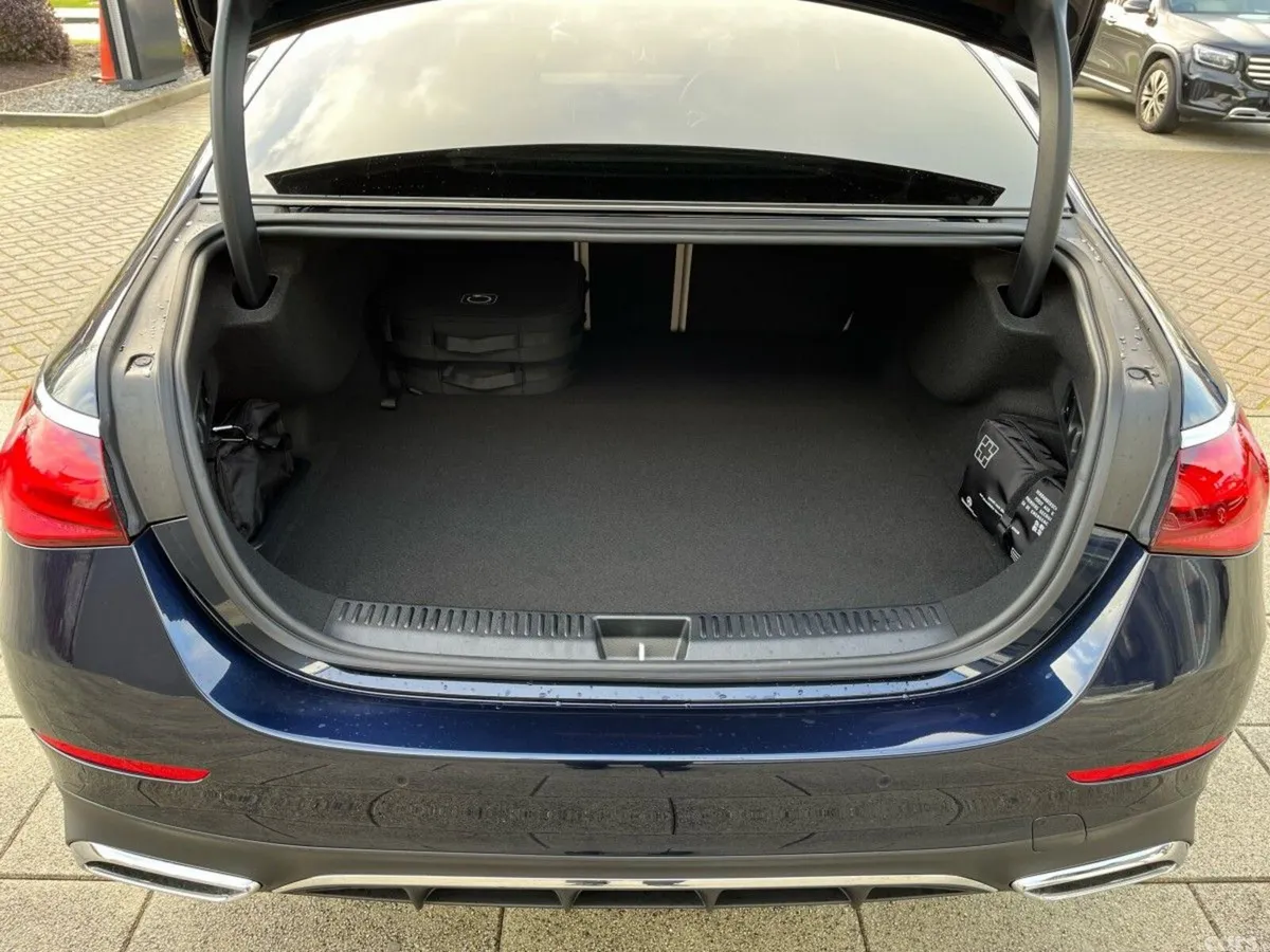 Mercedes-Benz E-Class Saloon, Petrol Hybrid, 2026, Blue