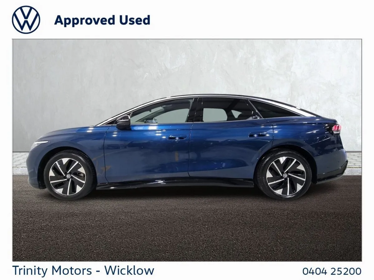 Volkswagen ID.7 Hatchback, Electric, 2024, Blue