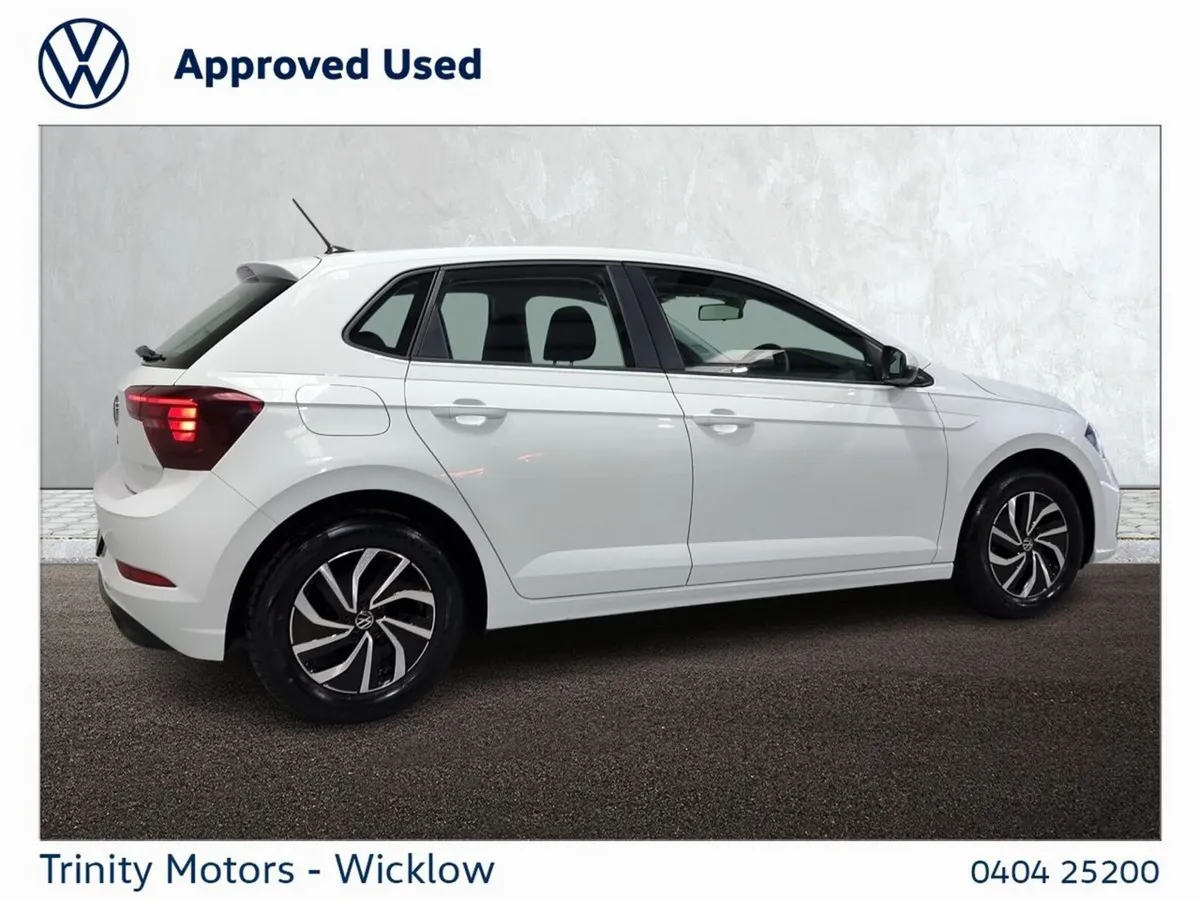 Volkswagen Polo Hatchback, Petrol, 2022, White