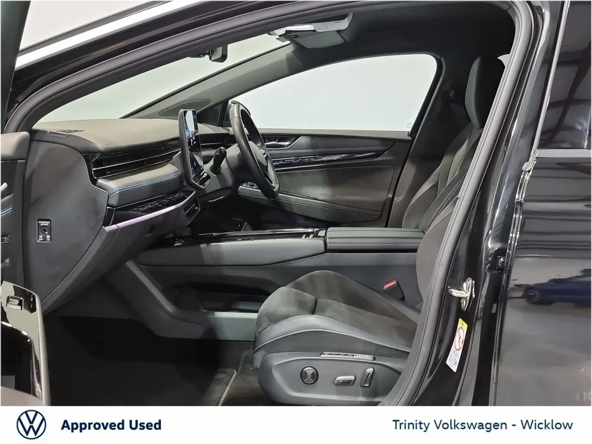 Volkswagen ID.7 Hatchback, Electric, 2024, Black
