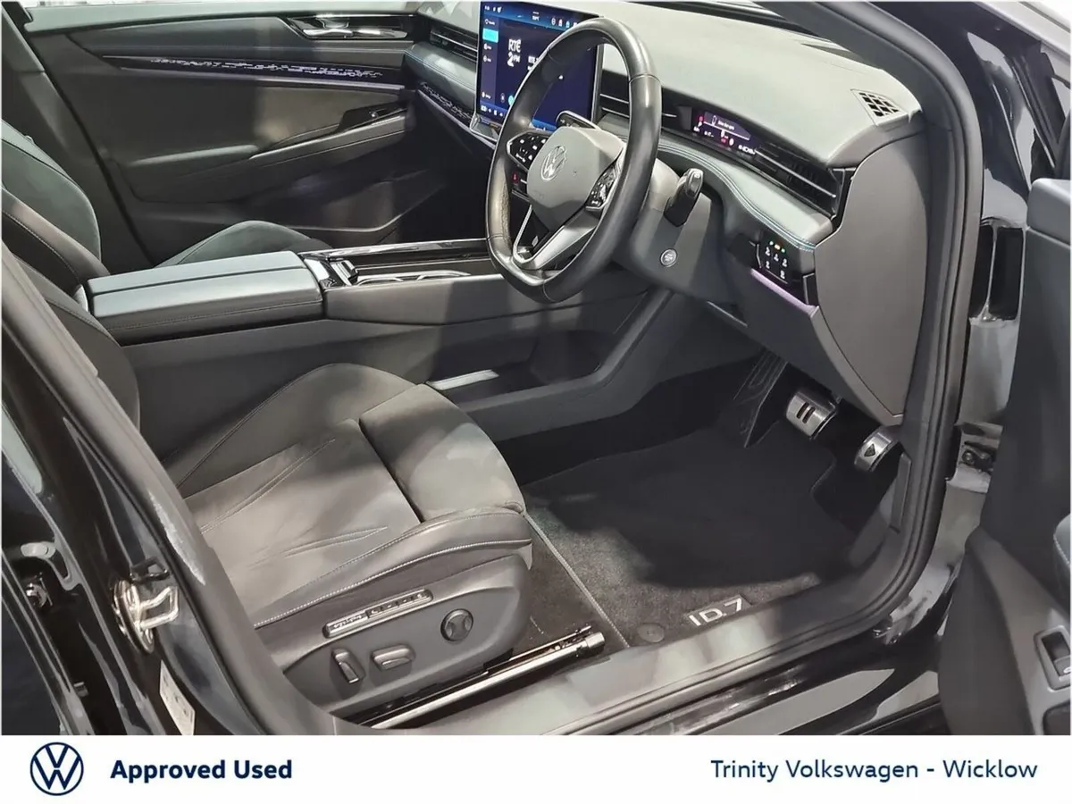 Volkswagen ID.7 Hatchback, Electric, 2024, Black
