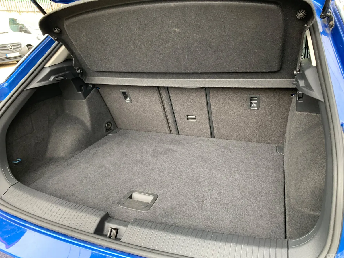 Volkswagen T-Roc SUV, Petrol, 2019, Blue