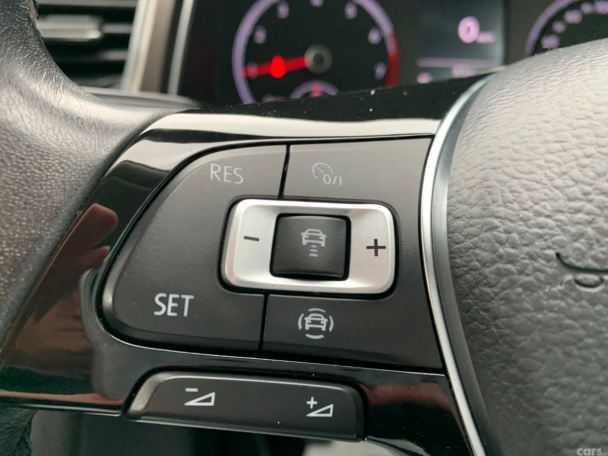 Volkswagen T-Roc SUV, Petrol, 2019, Blue