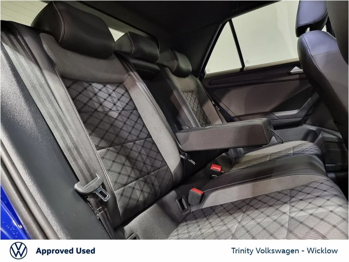 Volkswagen T-Roc SUV, Petrol, 2023, Blue