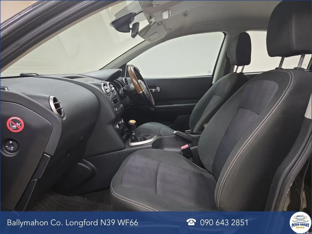 Nissan Qashqai Hatchback, Diesel, 2013, Black