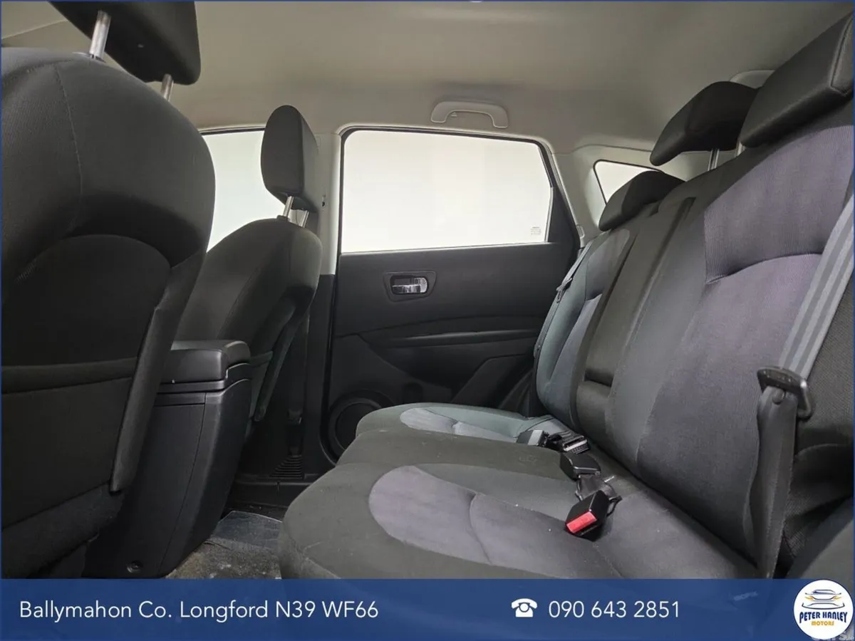 Nissan Qashqai Hatchback, Diesel, 2013, Black