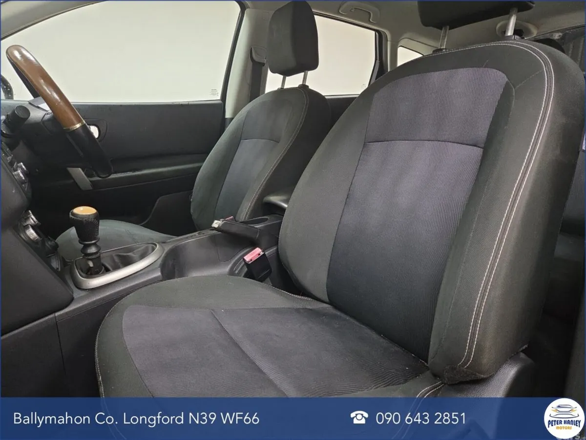 Nissan Qashqai Hatchback, Diesel, 2013, Black