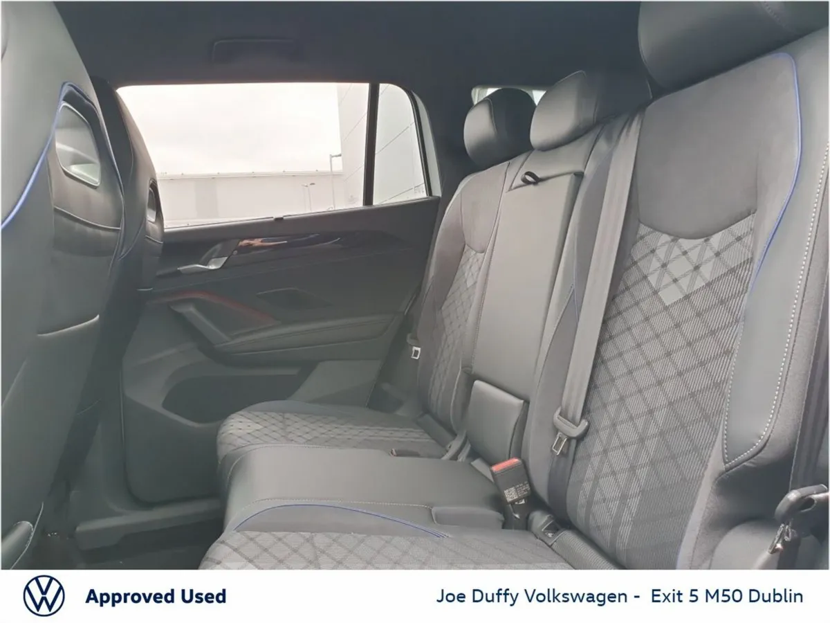 Volkswagen Tayron SUV, Petrol Plug-in Hybrid, 2026, White