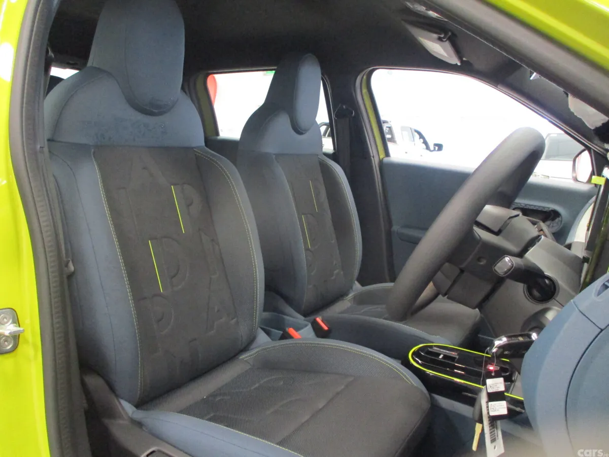 Fiat Grande Panda Hatchback, Petrol Hybrid, 2026, Yellow
