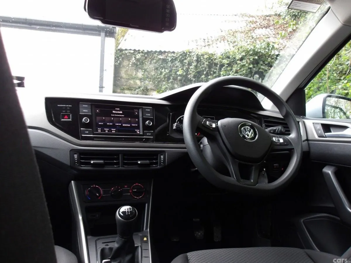 Volkswagen Polo Hatchback, Petrol, 2018, Silver