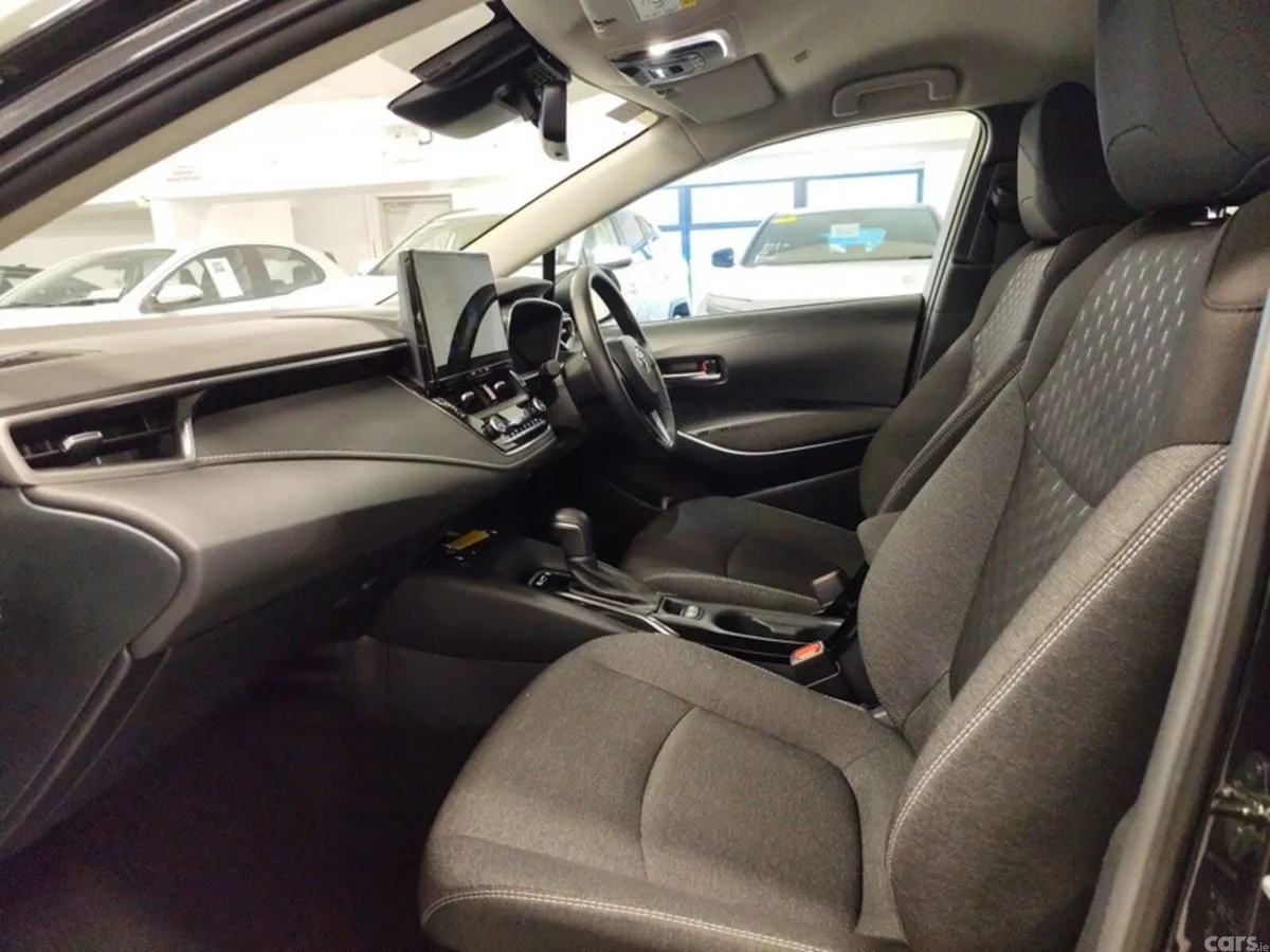 Toyota Corolla Saloon, Petrol Hybrid, 2025, Black