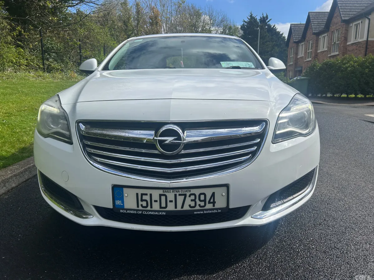 Opel Insignia Hatchback, Diesel, 2015, White