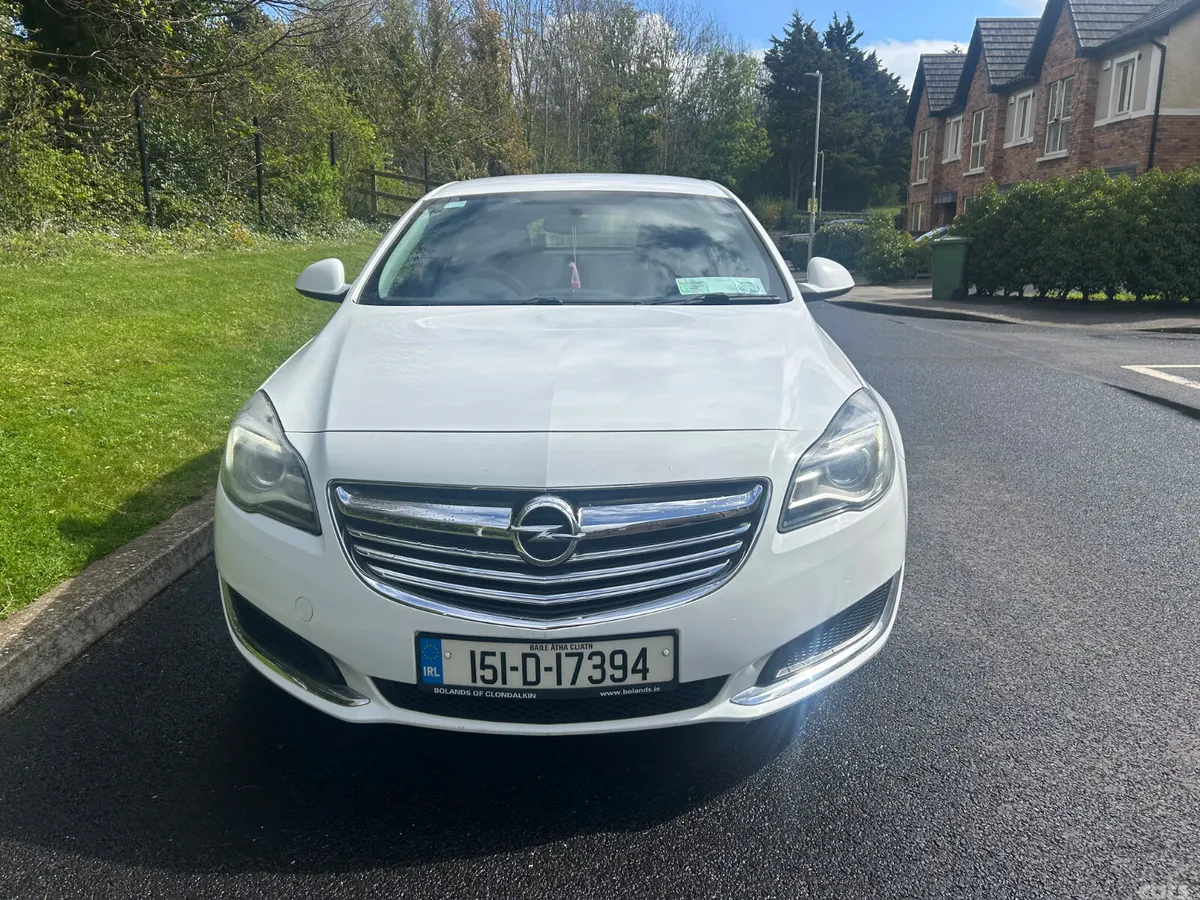 Opel Insignia Hatchback, Diesel, 2015, White