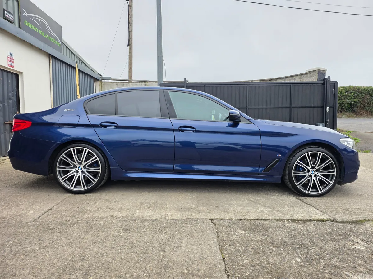 BMW 5-Series Saloon, Petrol Plug-in Hybrid, 2018, Blue