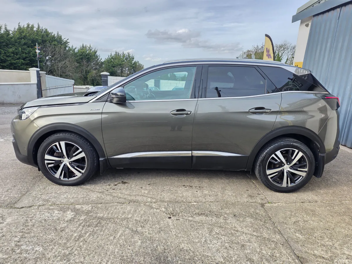 Peugeot 3008 SUV, Petrol, 2019, Grey