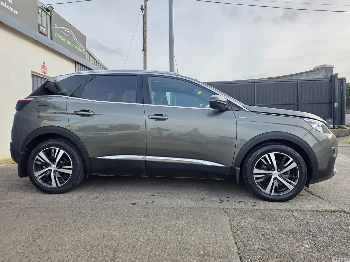 Peugeot 3008 SUV, Petrol, 2019, Grey