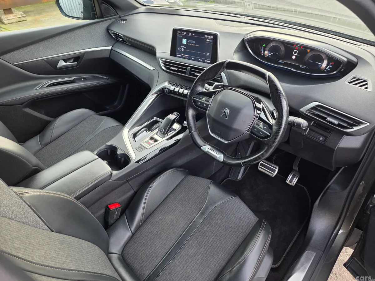 Peugeot 3008 SUV, Petrol, 2019, Grey