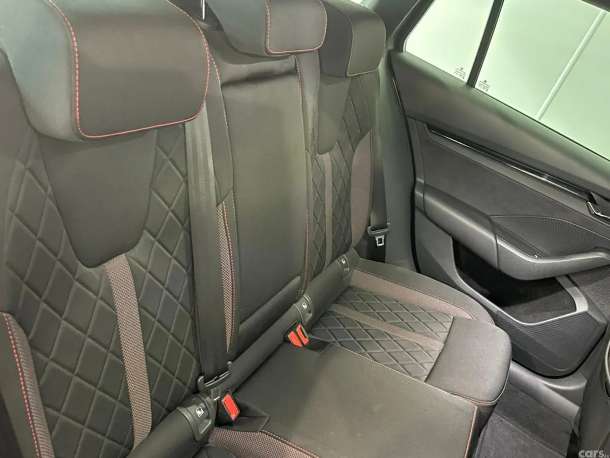 Skoda Octavia Estate, Diesel, 2022, Grey