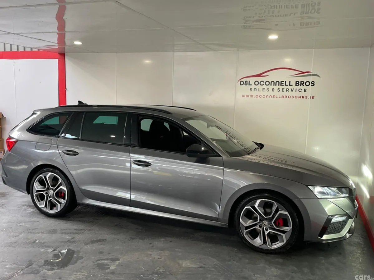 Skoda Octavia Estate, Diesel, 2022, Grey