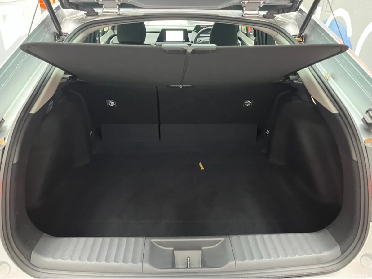 Toyota Prius Saloon, Petrol Hybrid, 2025, Silver