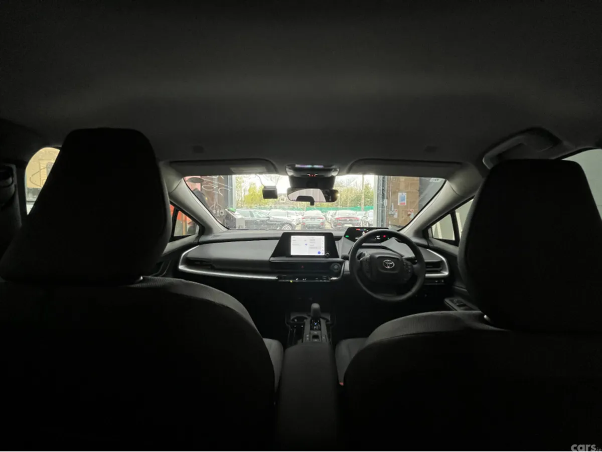 Toyota Prius Saloon, Petrol Hybrid, 2025, Silver