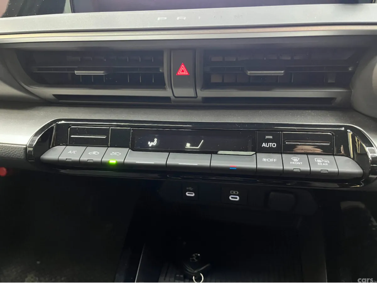 Toyota Prius Saloon, Petrol Hybrid, 2025, Silver