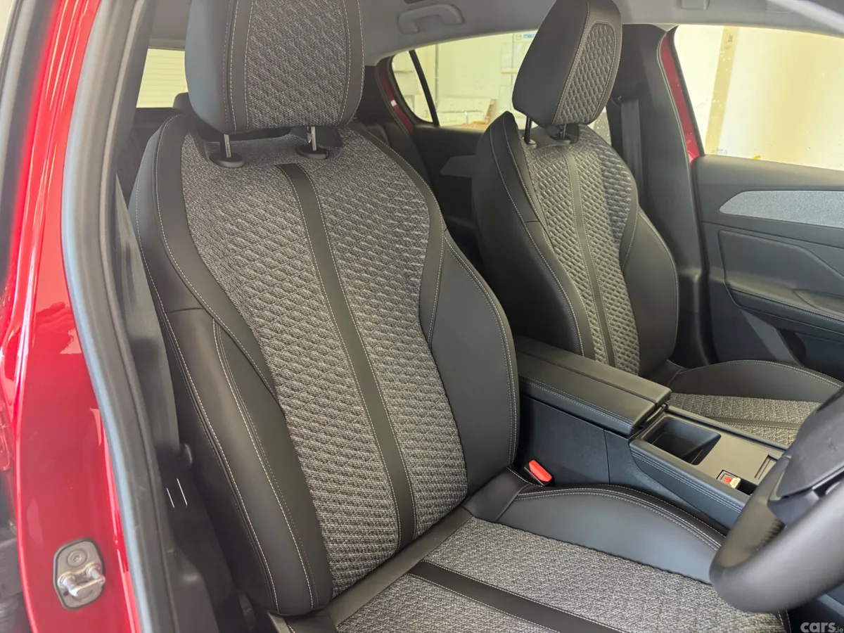 Peugeot 308 Hatchback, Petrol Hybrid, 2026, Red