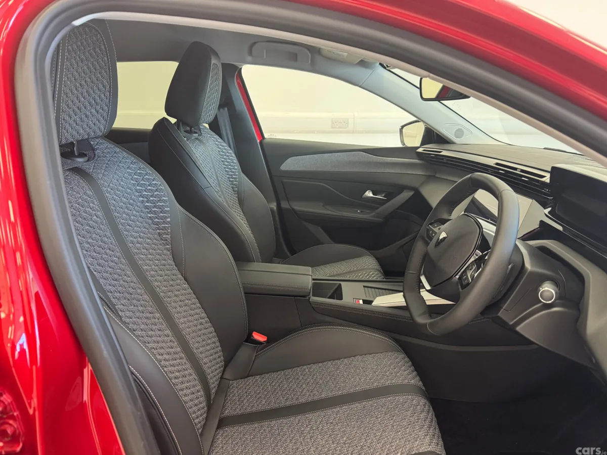 Peugeot 308 Hatchback, Petrol Hybrid, 2026, Red