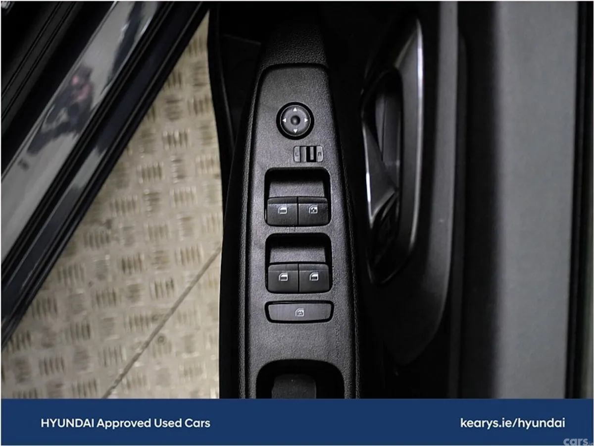 Hyundai i10 Hatchback, Petrol, 2024, Grey