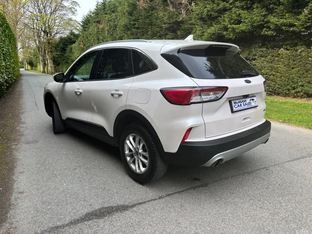 Ford Kuga SUV, Petrol Hybrid, 2023, White