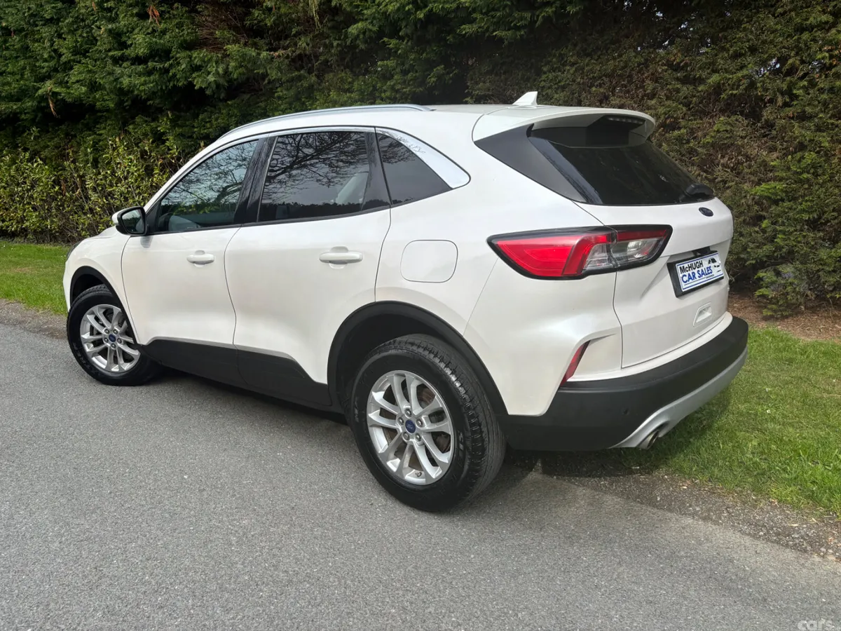 Ford Kuga SUV, Petrol Hybrid, 2023, White