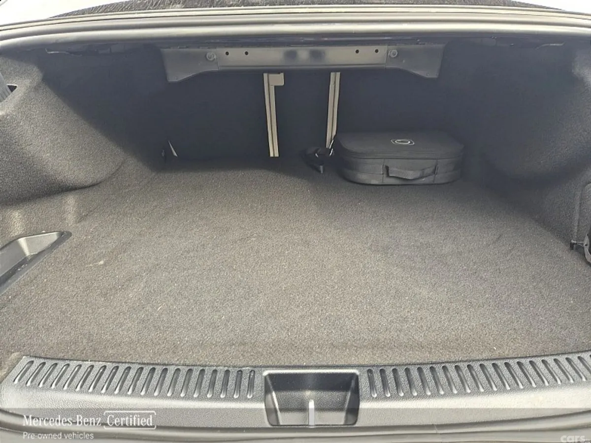 Mercedes-Benz E-Class Saloon, Diesel Plug-in Hybrid, 2025, Blue