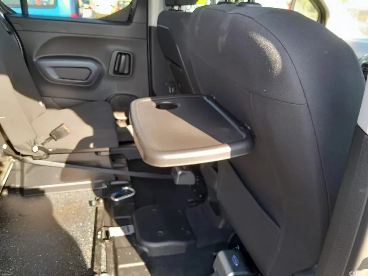 Peugeot Rifter MPV, Diesel, 2022, Grey