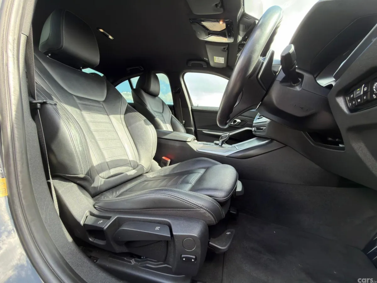 BMW 3-Series Saloon, Petrol Plug-in Hybrid, 2021, Black