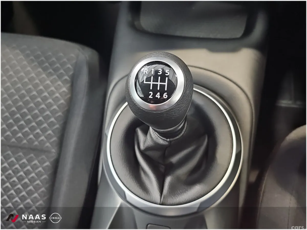 Nissan Juke MPV, Petrol, 2025, Grey