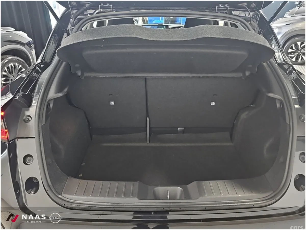 Nissan Juke MPV, Petrol, 2025, Black