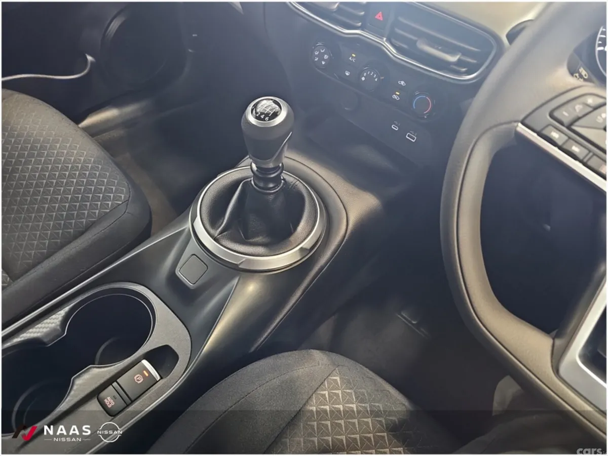 Nissan Juke MPV, Petrol, 2025, Black