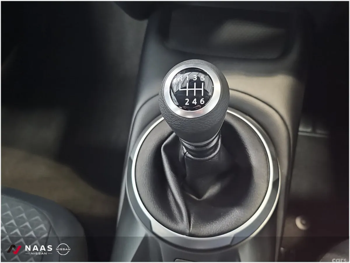 Nissan Juke MPV, Petrol, 2025, Black