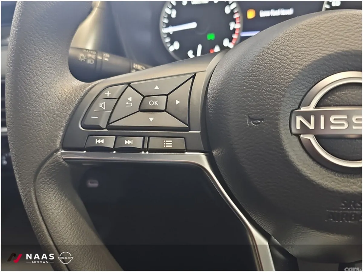 Nissan Juke MPV, Petrol, 2025, Black