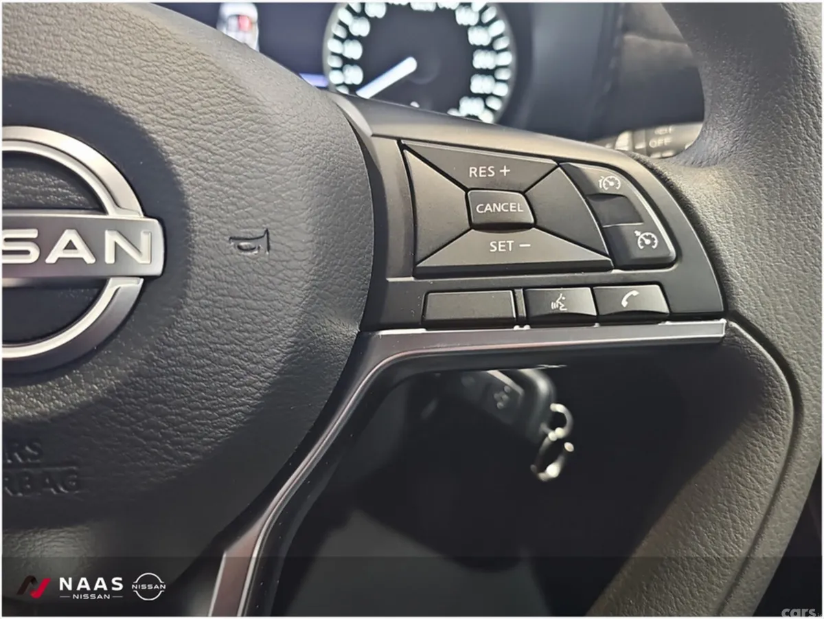 Nissan Juke MPV, Petrol, 2025, Black