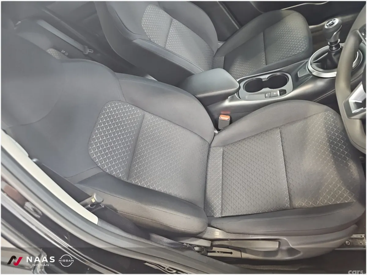 Nissan Juke MPV, Petrol, 2025, Black