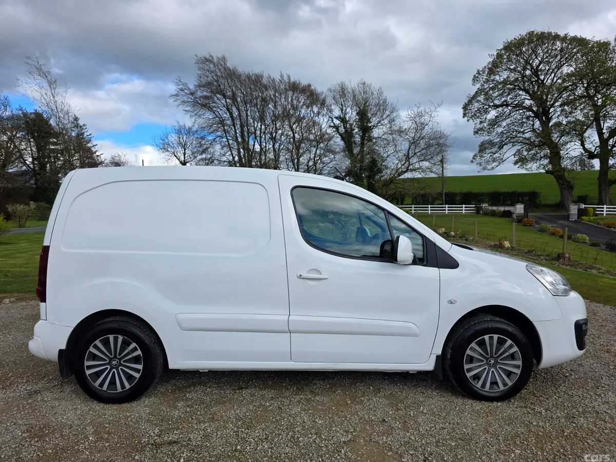 Peugeot Partner MPV, Diesel, 2018, White