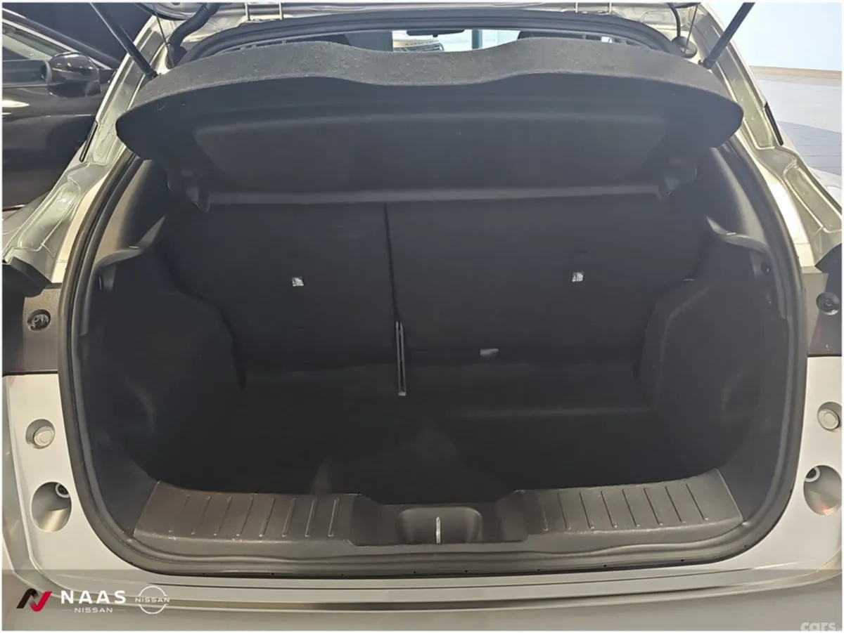 Nissan Juke MPV, Petrol, 2025, Grey
