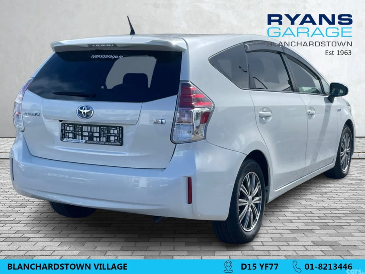 Toyota Prius MPV, Petrol Hybrid, 2019, White