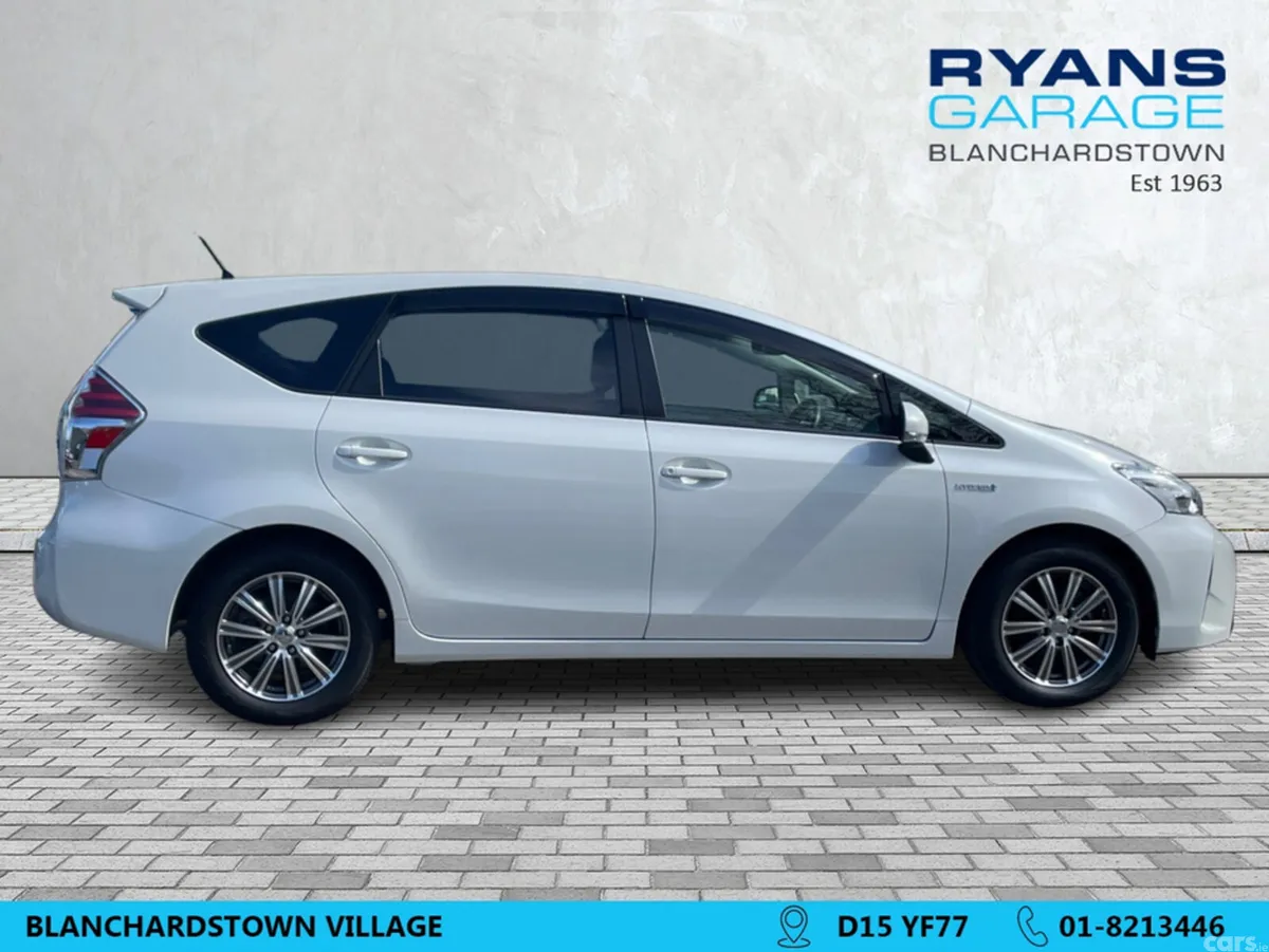 Toyota Prius MPV, Petrol Hybrid, 2019, White