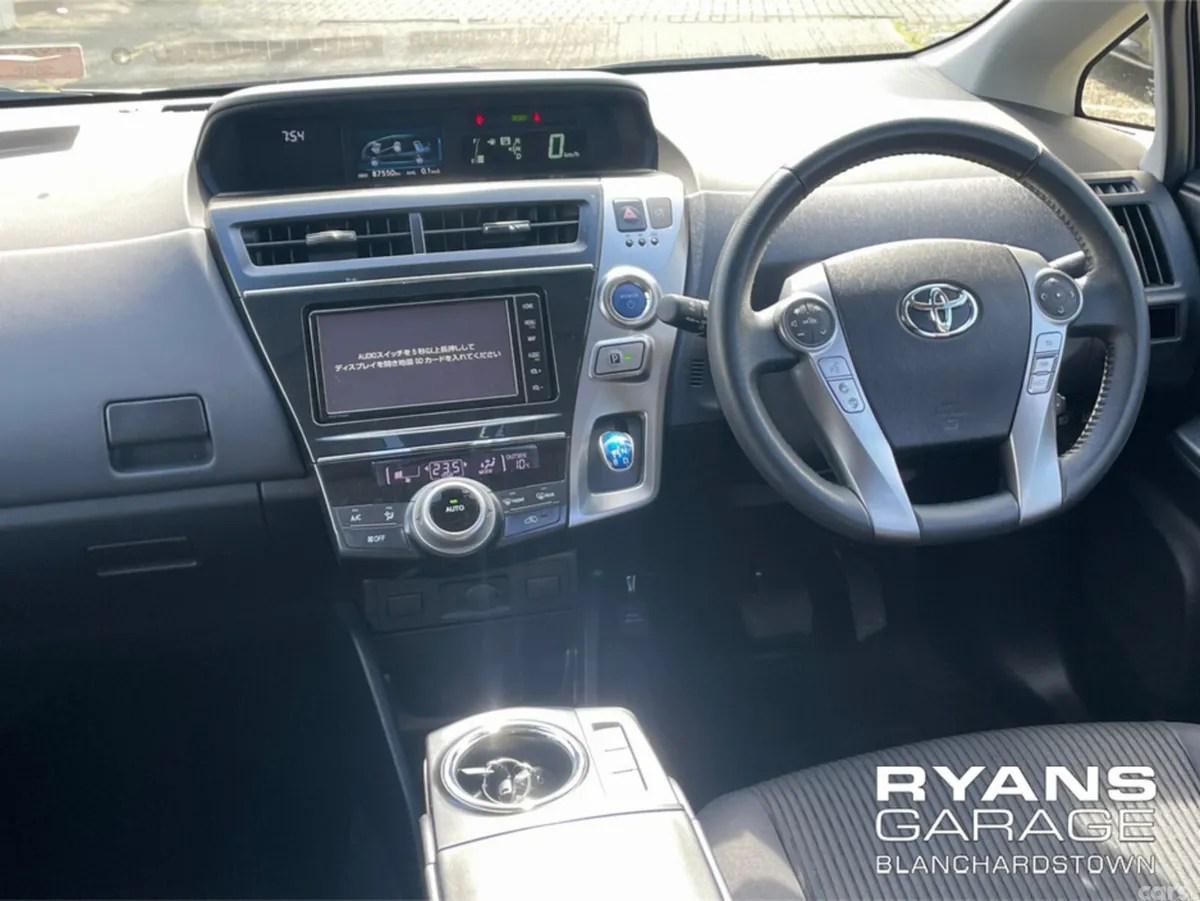 Toyota Prius MPV, Petrol Hybrid, 2019, White